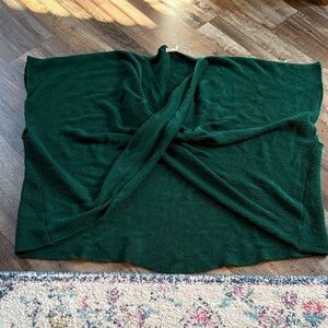 Sleeping on Snow emerald Knit Shawl
